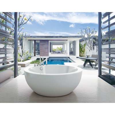 indoor round spa bathtub